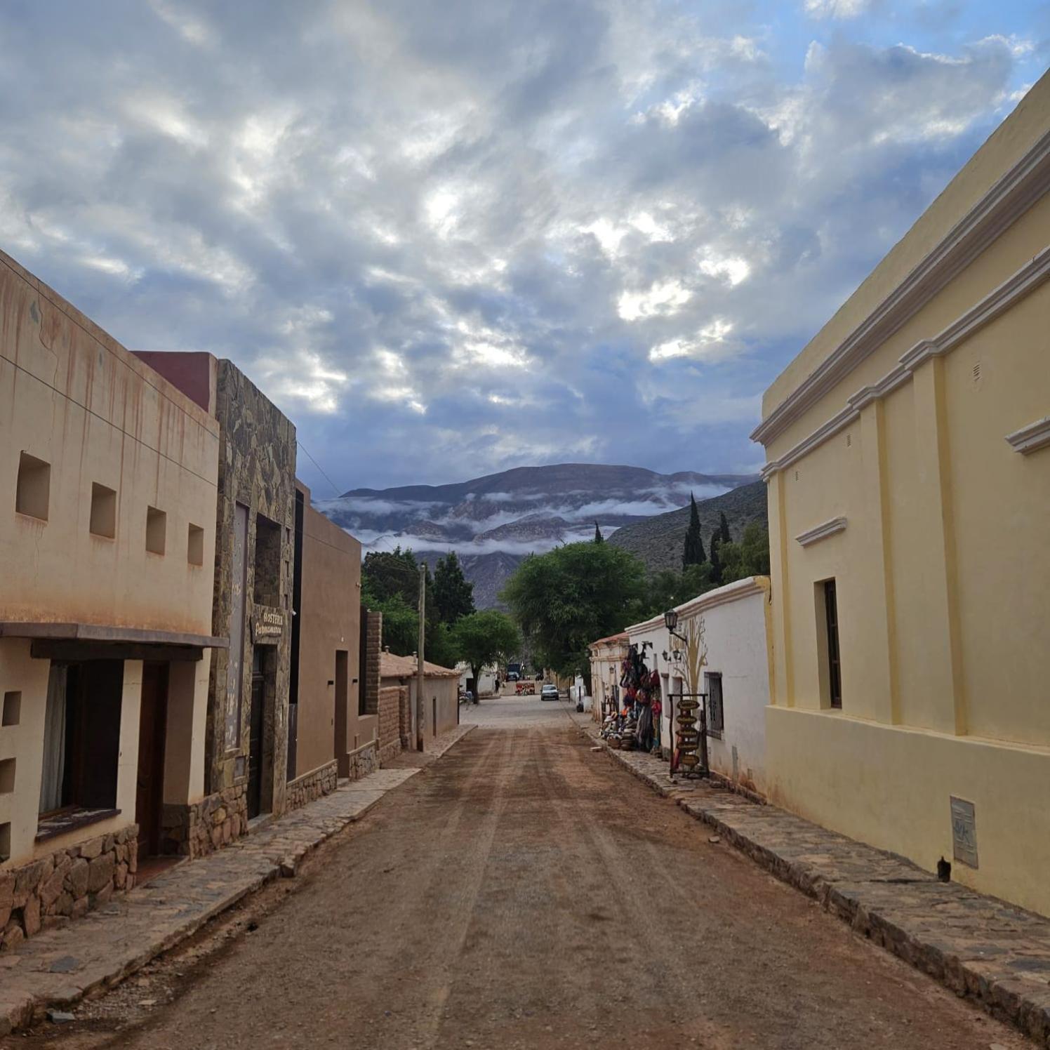 Mitu Hotel Purmamarca Exterior photo